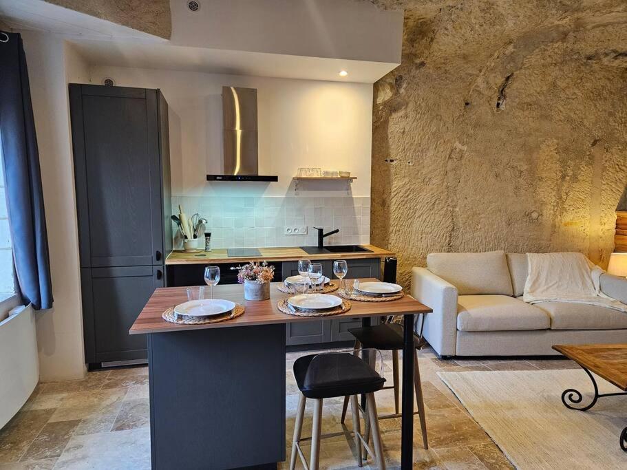 Charmante Maison Troglodyte Loire Valley ロシュコルボン エクステリア 写真